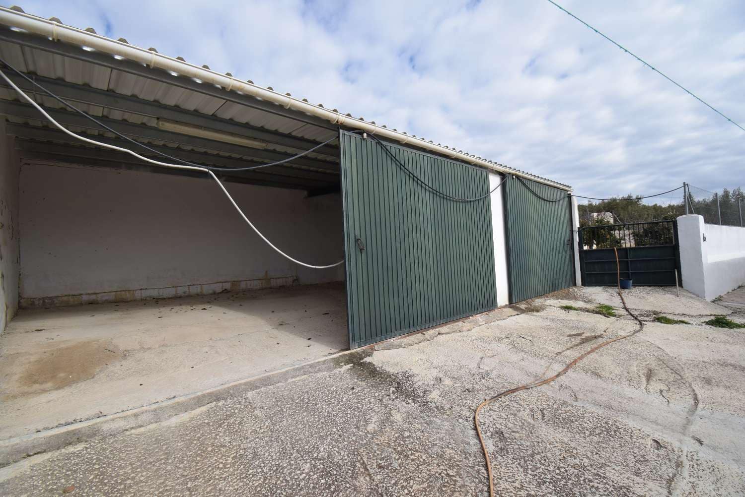 6 soveværelse Finca/Landehus til salg i Montefrio med swimmingpool - € 649.000 (Ref: 7857976)