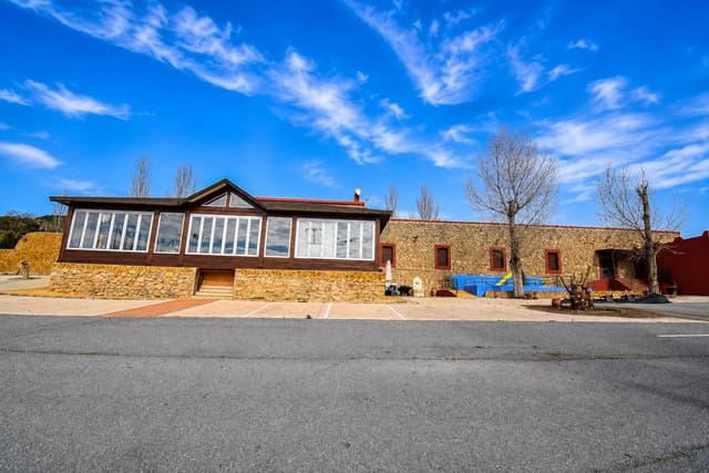 6 Zimmer Finca/Landgut zu verkaufen in Montefrío mit Pool Garage - 599.999 € (Ref: 7857976)