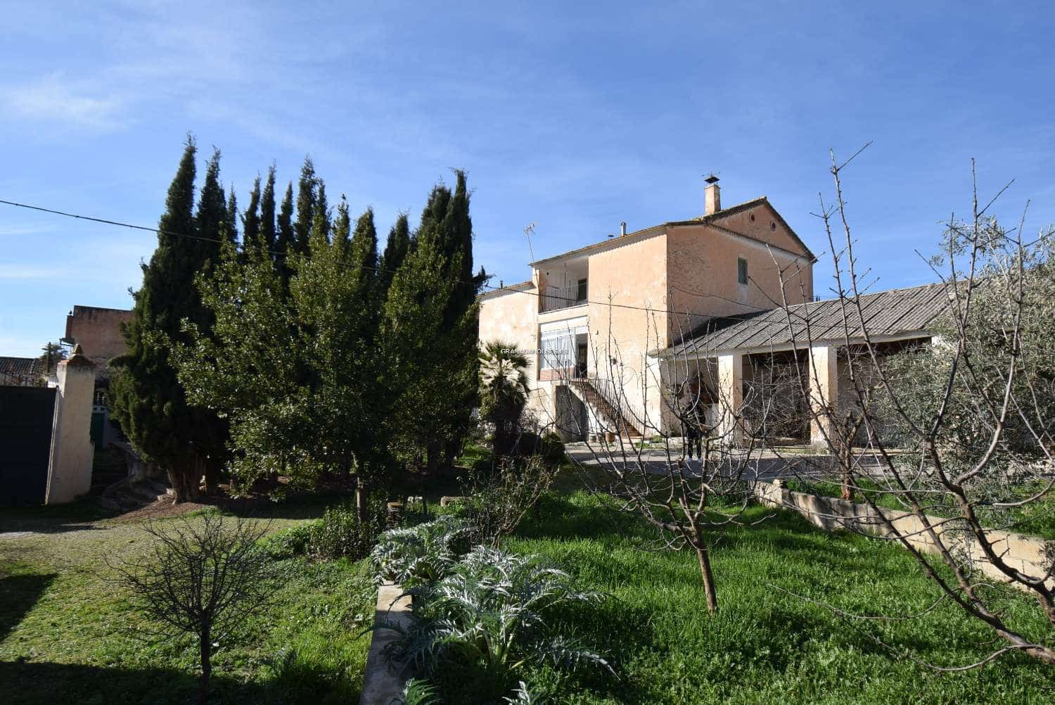 14 bedroom Townhouse for sale in Illora with pool - € 190,000 (Ref: 8069048)
