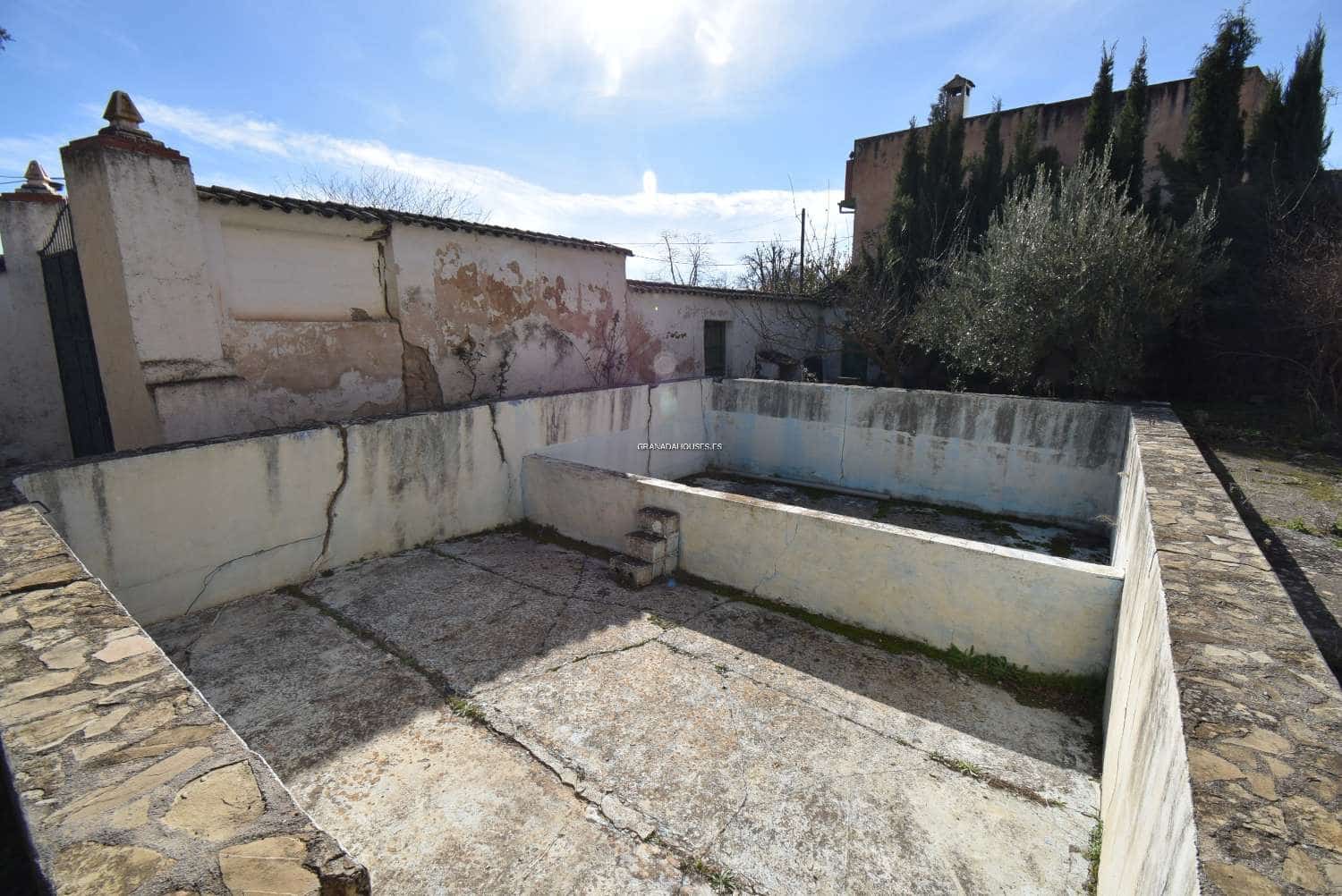 14 bedroom Townhouse for sale in Illora with pool - € 190,000 (Ref: 8069048)