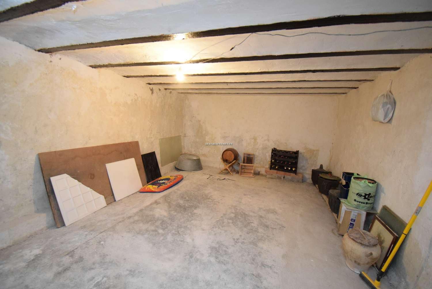 14 bedroom Townhouse for sale in Illora with pool - € 190,000 (Ref: 8069048)