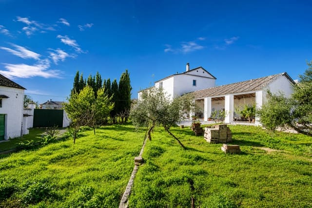 14 Zimmer Haus zu verkaufen in Illora mit Pool - 155.000 € (Ref: 8069048)