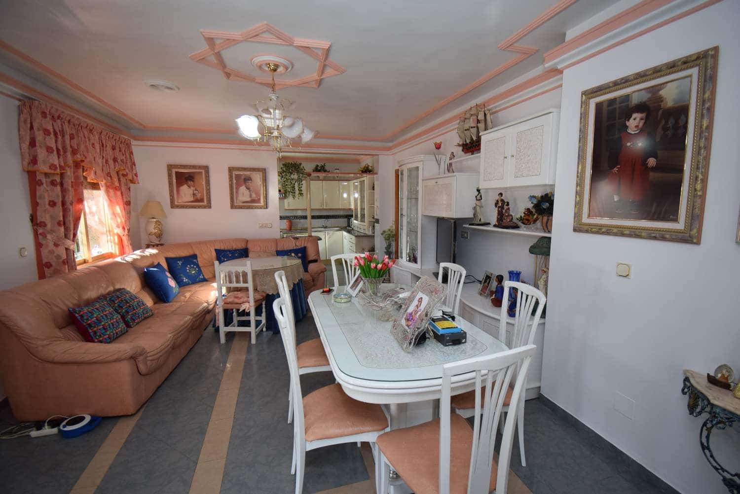 3 soveværelse Finca/Landehus til salg i Loja - € 399.950 (Ref: 8130851)