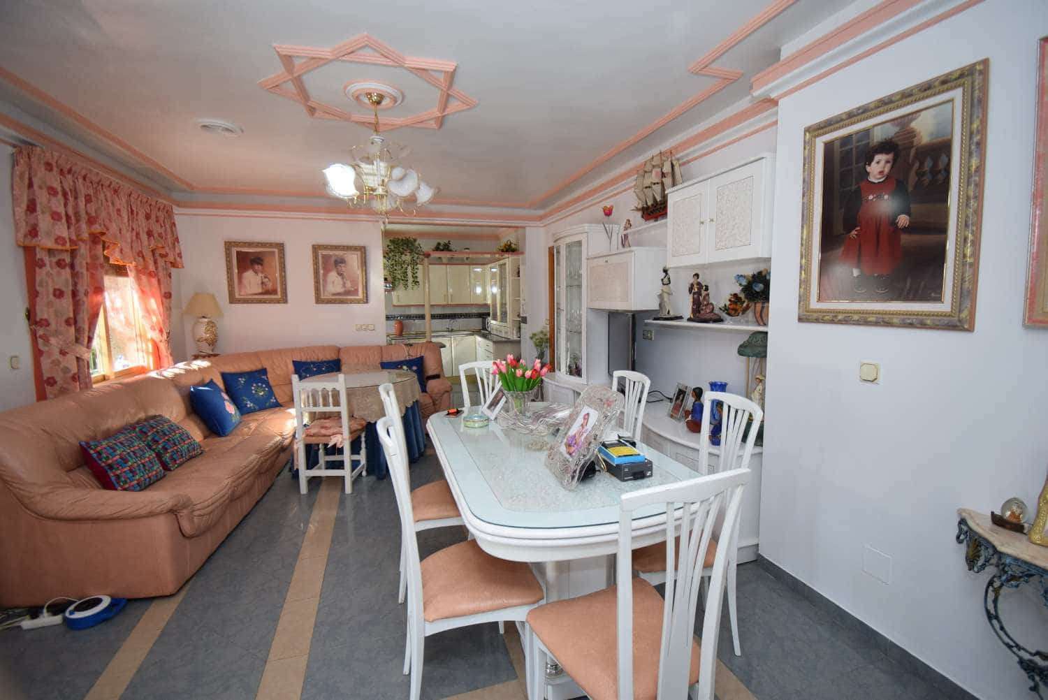 3 soveværelse Finca/Landehus til salg i Loja - € 399.950 (Ref: 8130851)