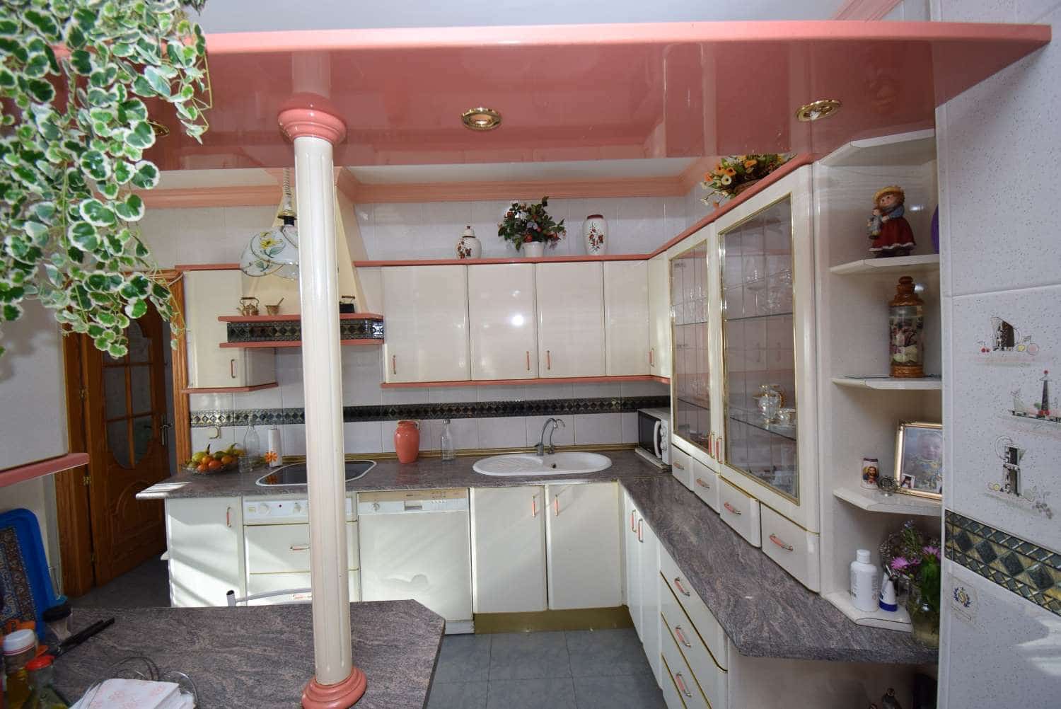 3 soveværelse Finca/Landehus til salg i Loja - € 399.950 (Ref: 8130851)