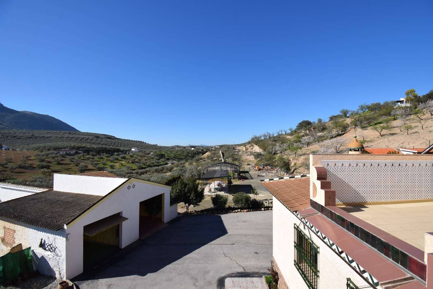 3 soveværelse Finca/Landehus til salg i Loja - € 399.950 (Ref: 8130851)