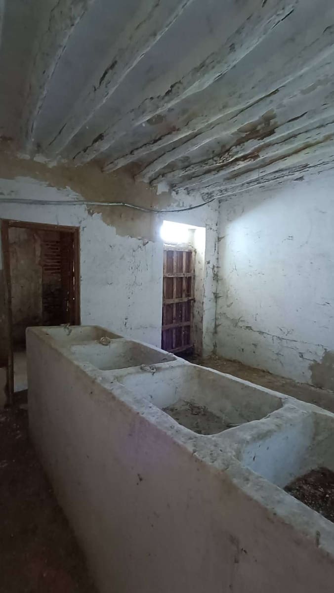 4 soveværelse Finca/Landehus til salg i Alcala la Real - € 160.000 (Ref: 8249754)