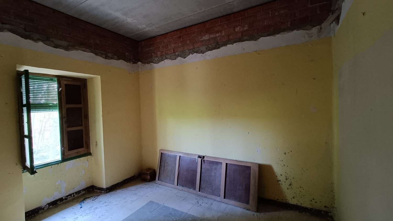 4 soveværelse Finca/Landehus til salg i Alcala la Real - € 160.000 (Ref: 8249754)