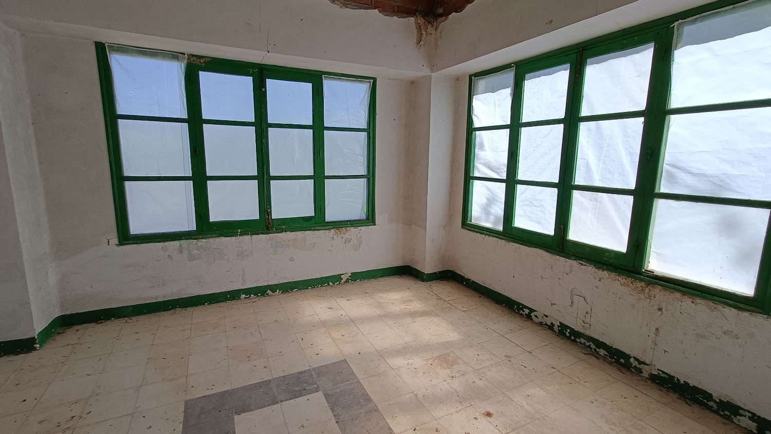 4 soveværelse Finca/Landehus til salg i Alcala la Real - € 160.000 (Ref: 8249754)