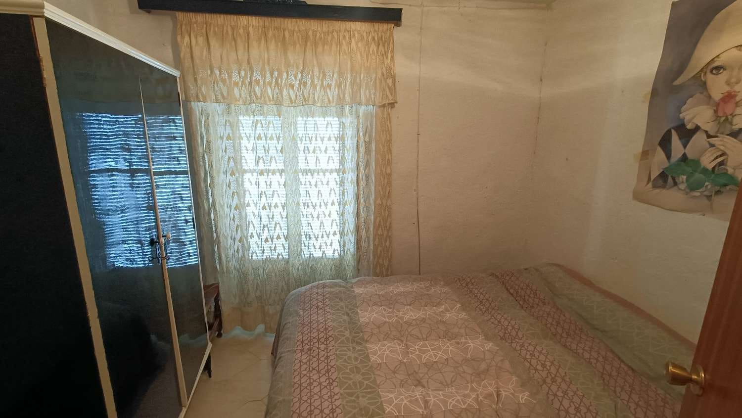 5 soveværelse Byhus til salg i Cacin - € 80.000 (Ref: 8295295)