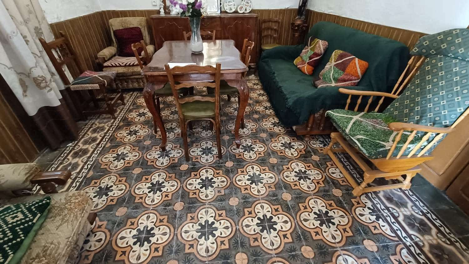 5 soveværelse Byhus til salg i Cacin - € 80.000 (Ref: 8295295)