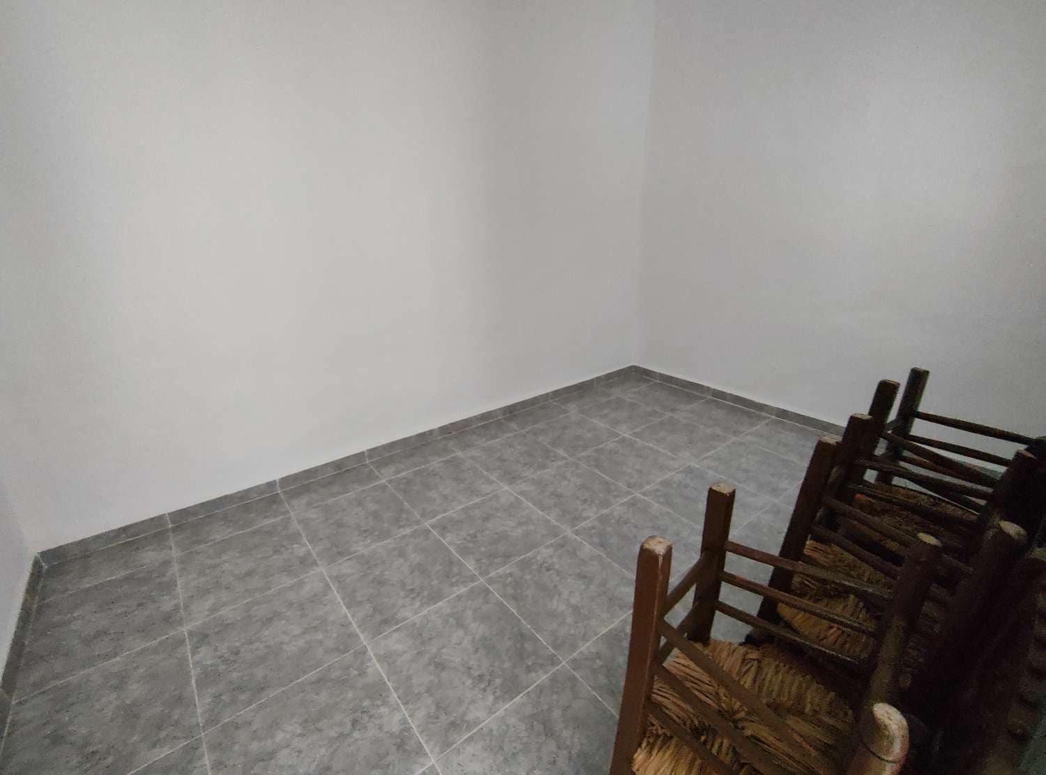 4 soveværelse Byhus til salg i Illora - € 128.000 (Ref: 8322371)