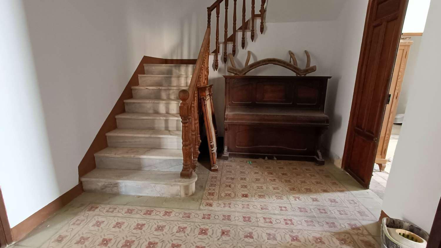 9 soveværelse Byhus til salg i Jayena - € 195.000 (Ref: 8331330)