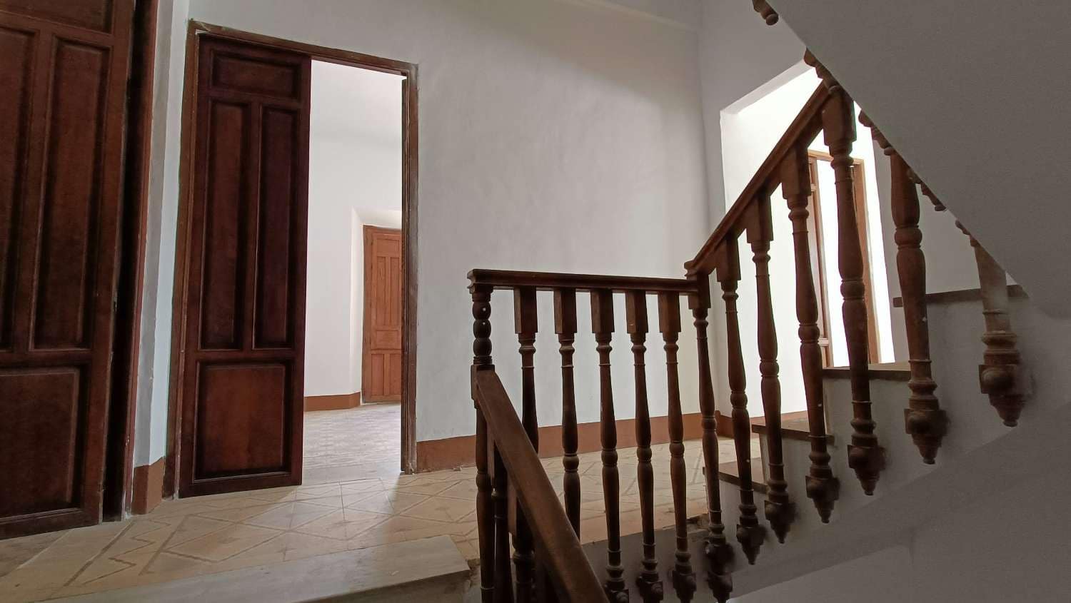 9 soveværelse Byhus til salg i Jayena - € 195.000 (Ref: 8331330)