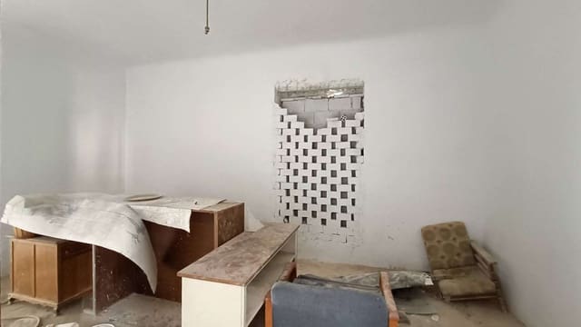 9 soveværelse Byhus til salg i Jayena - € 195.000 (Ref: 8331330)