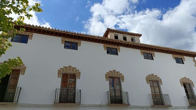 9 soveværelse Byhus til salg i Jayena - € 195.000 (Ref: 8331330)