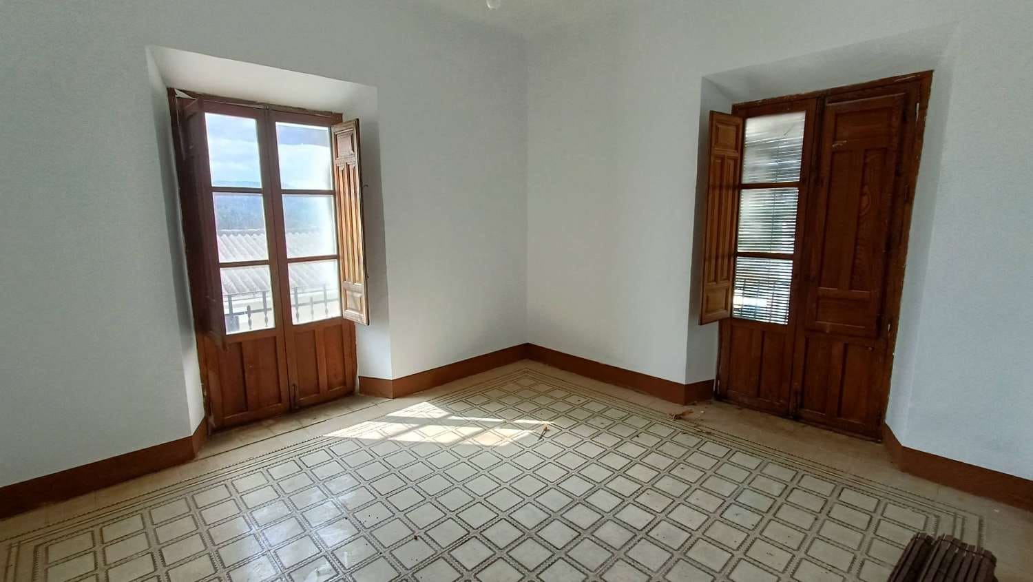 9 soveværelse Byhus til salg i Jayena - € 195.000 (Ref: 8331330)