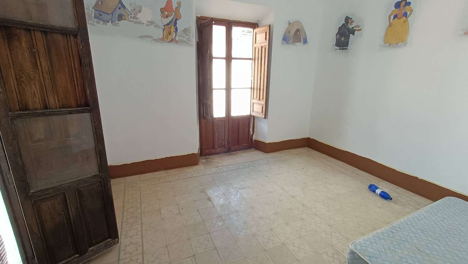 9 soveværelse Byhus til salg i Jayena - € 195.000 (Ref: 8331330)