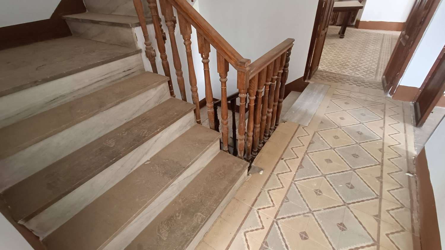 9 soveværelse Byhus til salg i Jayena - € 195.000 (Ref: 8331330)