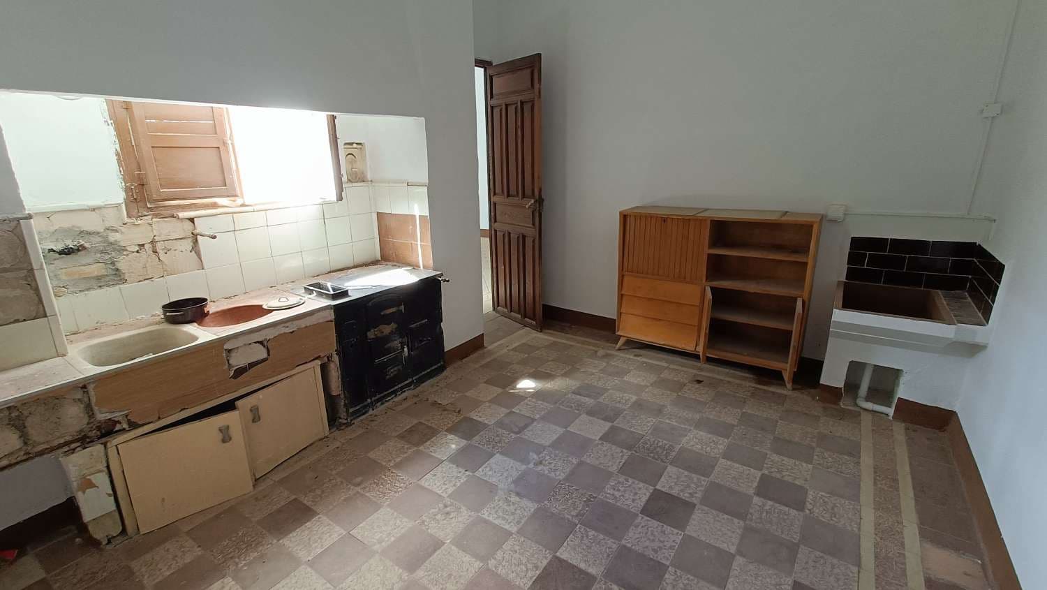 9 soveværelse Byhus til salg i Jayena - € 195.000 (Ref: 8331330)