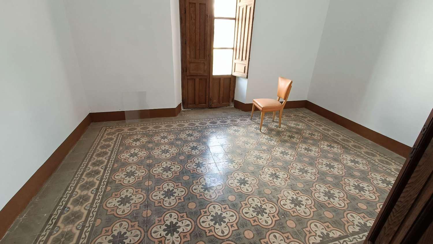 9 soveværelse Byhus til salg i Jayena - € 195.000 (Ref: 8331330)