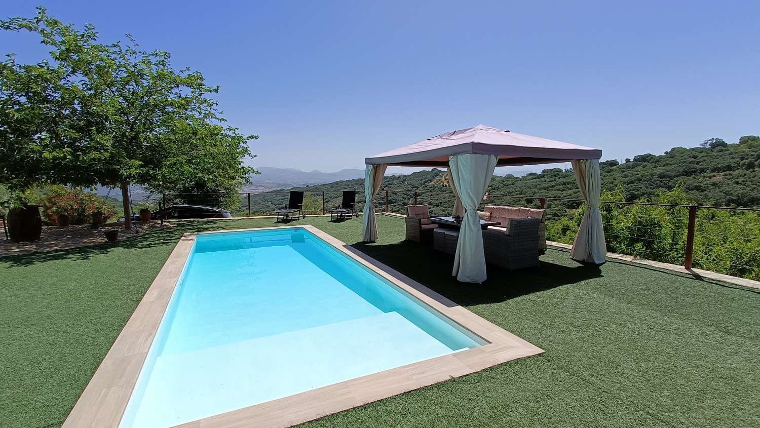 3 soveværelse Finca/Landehus til salg i Alcala la Real med garage - € 459.000 (Ref: 8335111)