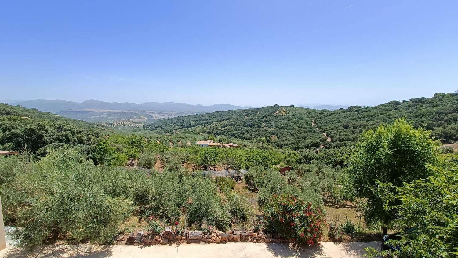 3 soveværelse Finca/Landehus til salg i Alcala la Real med garage - € 459.000 (Ref: 8335111)