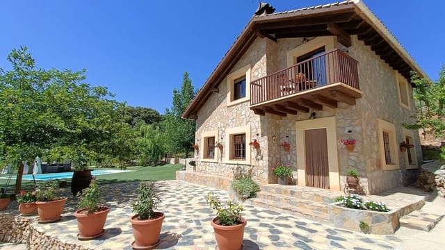 3 chambre Finca/Maison de Campagne à vendre à Alcalá la Real avec garage - 459 000 € (Ref: 8335111)