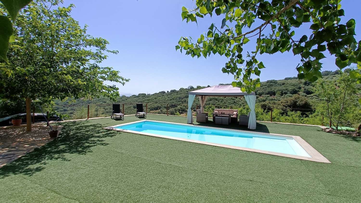 3 soveværelse Finca/Landehus til salg i Alcala la Real med garage - € 459.000 (Ref: 8335111)