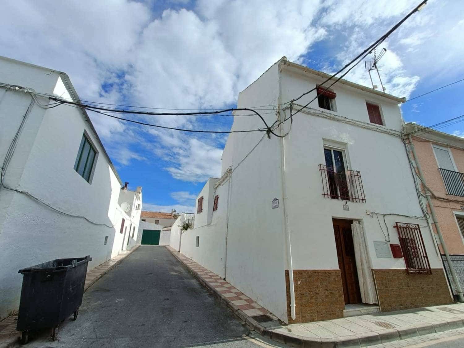 4 soveværelse Byhus til salg i Cacin - € 68.000 (Ref: 8723681)