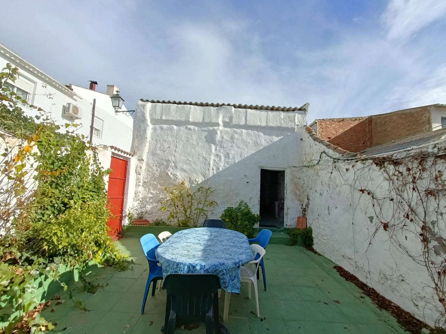 4 soveværelse Byhus til salg i Cacin - € 68.000 (Ref: 8723681)