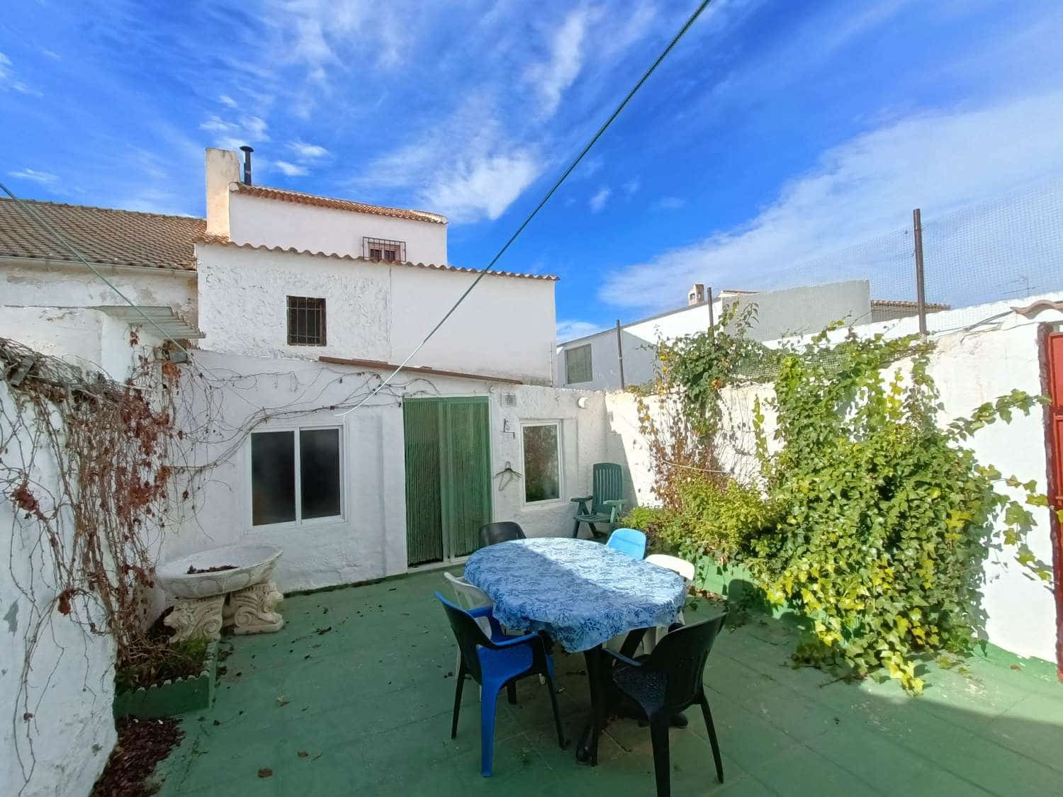 4 soveværelse Byhus til salg i Cacin - € 68.000 (Ref: 8723681)