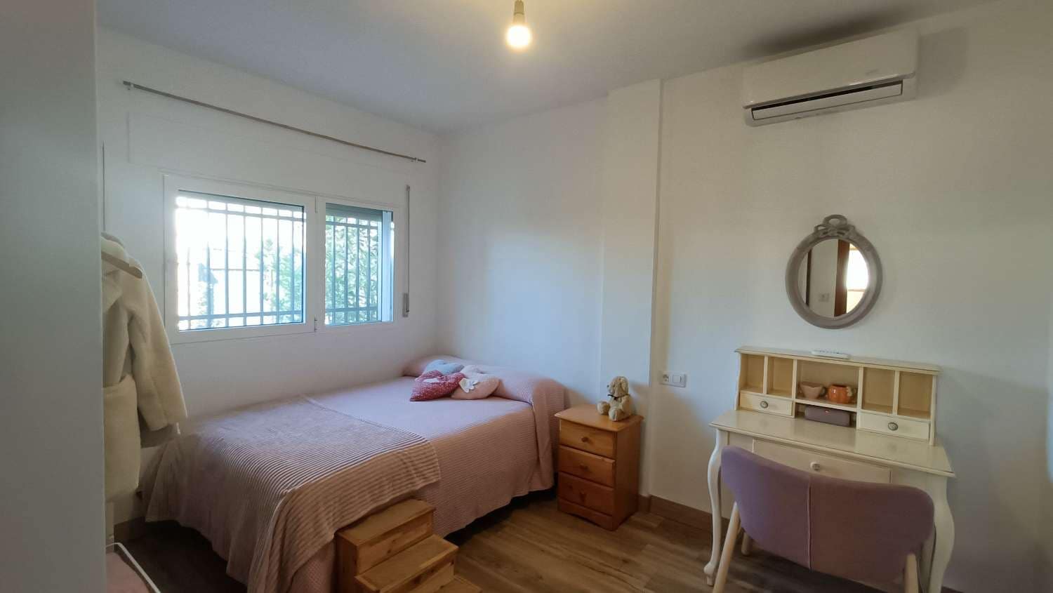 4 soveværelse Byhus til salg i Illora med swimmingpool - € 198.000 (Ref: 8914781)