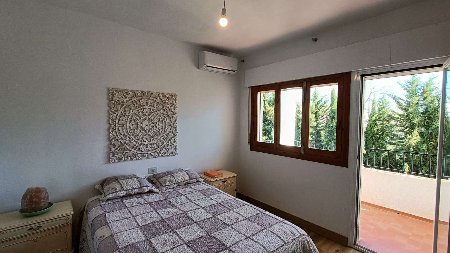 4 soveværelse Byhus til salg i Illora med swimmingpool - € 198.000 (Ref: 8914781)