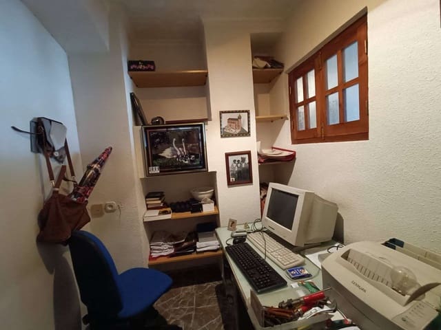 3 soveværelse Byhus til salg i Illora - € 190.000 (Ref: 9034121)