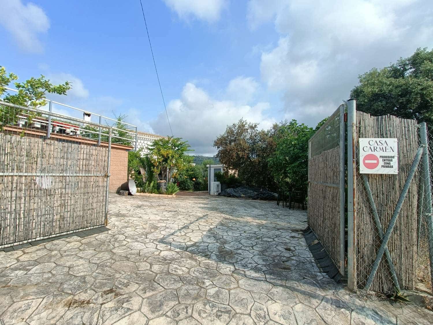 4 soverom Finca/Herregård til salgs i Montefrio med svømmebasseng - € 186 000 (Ref: 9126487)