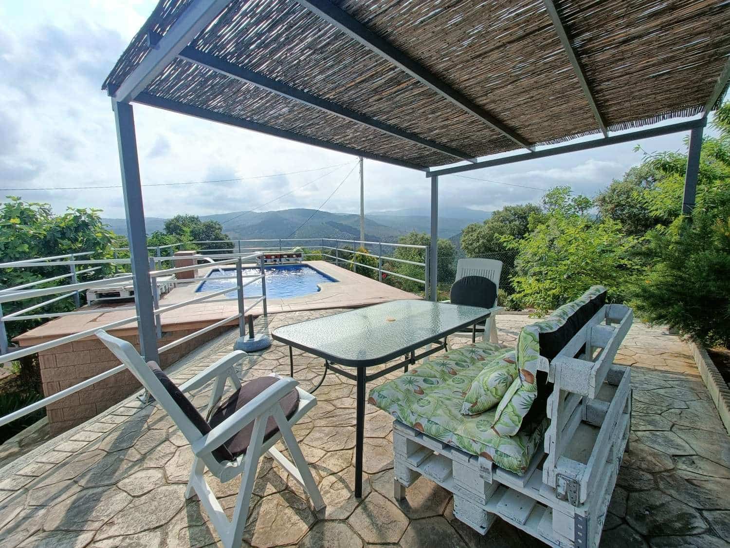 4 soverom Finca/Herregård til salgs i Montefrio med svømmebasseng - € 186 000 (Ref: 9126487)