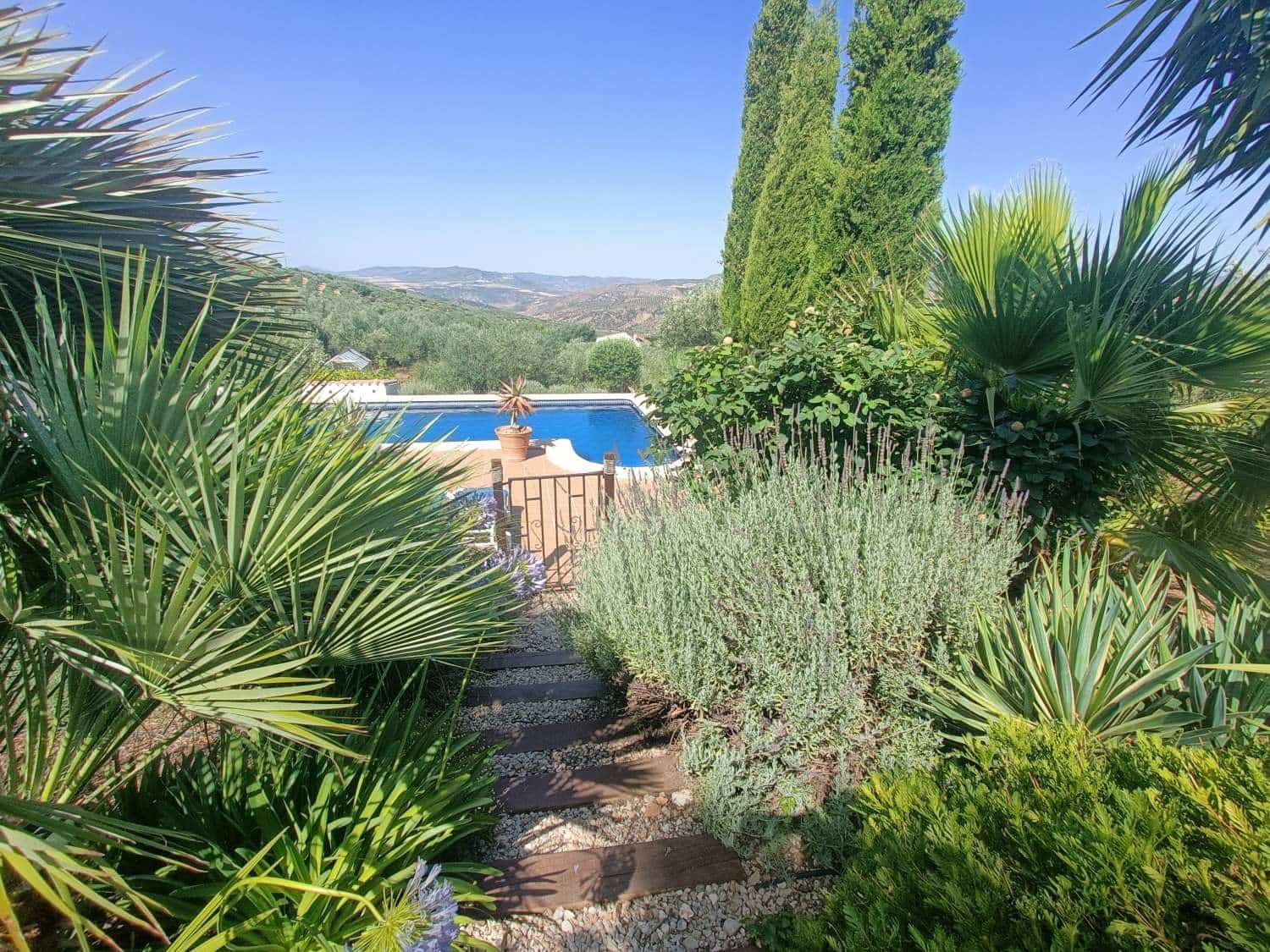 5 soveværelse Finca/Landehus til salg i Loja med swimmingpool - € 449.000 (Ref: 9130259)