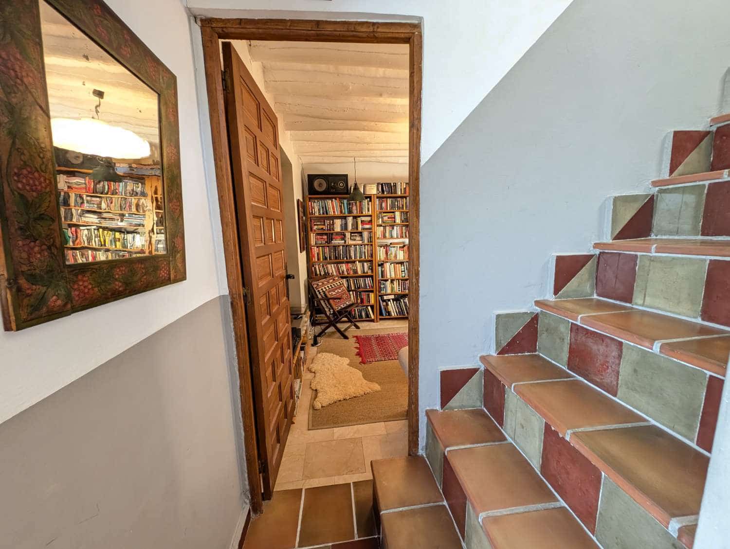 5 soveværelse Finca/Landehus til salg i Loja med swimmingpool - € 449.000 (Ref: 9130259)