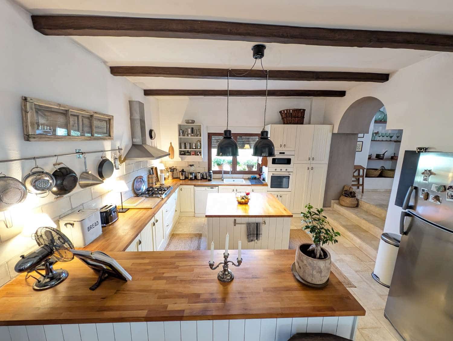 5 soveværelse Finca/Landehus til salg i Loja med swimmingpool - € 449.000 (Ref: 9130259)