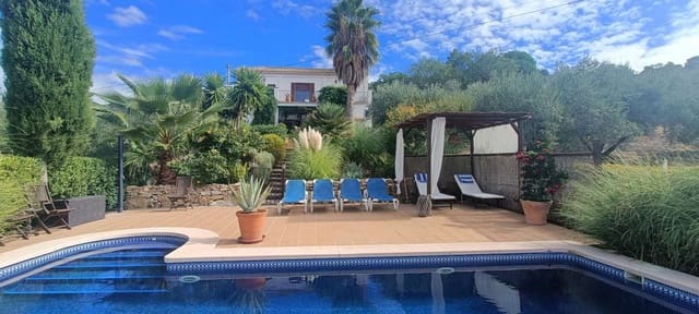 5 sovrum Finca/Hus på landet till salu i Loja med pool - 449 000 € (Ref: 9130259)