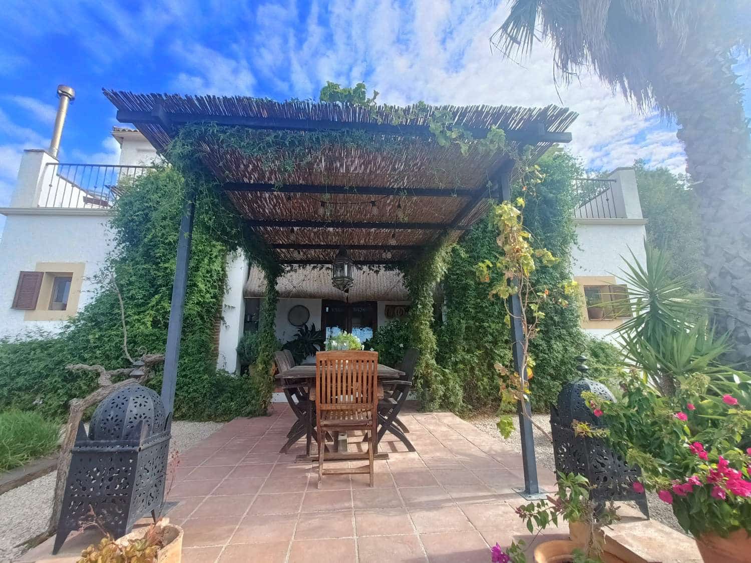 5 soveværelse Finca/Landehus til salg i Loja med swimmingpool - € 449.000 (Ref: 9130259)