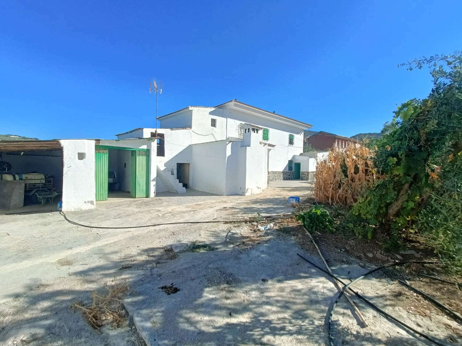 3 sovrum Finca/Hus på landet till salu i Loja - 195 000 € (Ref: 9294148)