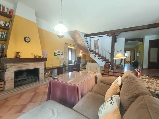 2 slaapkamer Huis te koop in Huétor Tájar met zwembad - € 540.000 (Ref: 9413558)