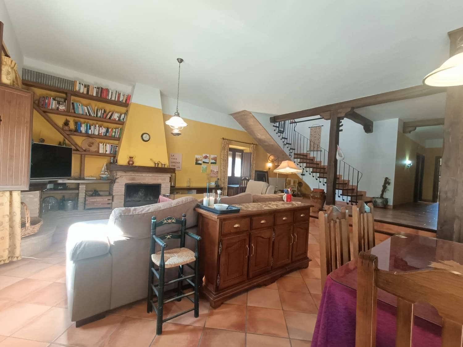 2 bedroom Townhouse for sale in Huetor Tajar with pool - € 540,000 (Ref: 9413558)