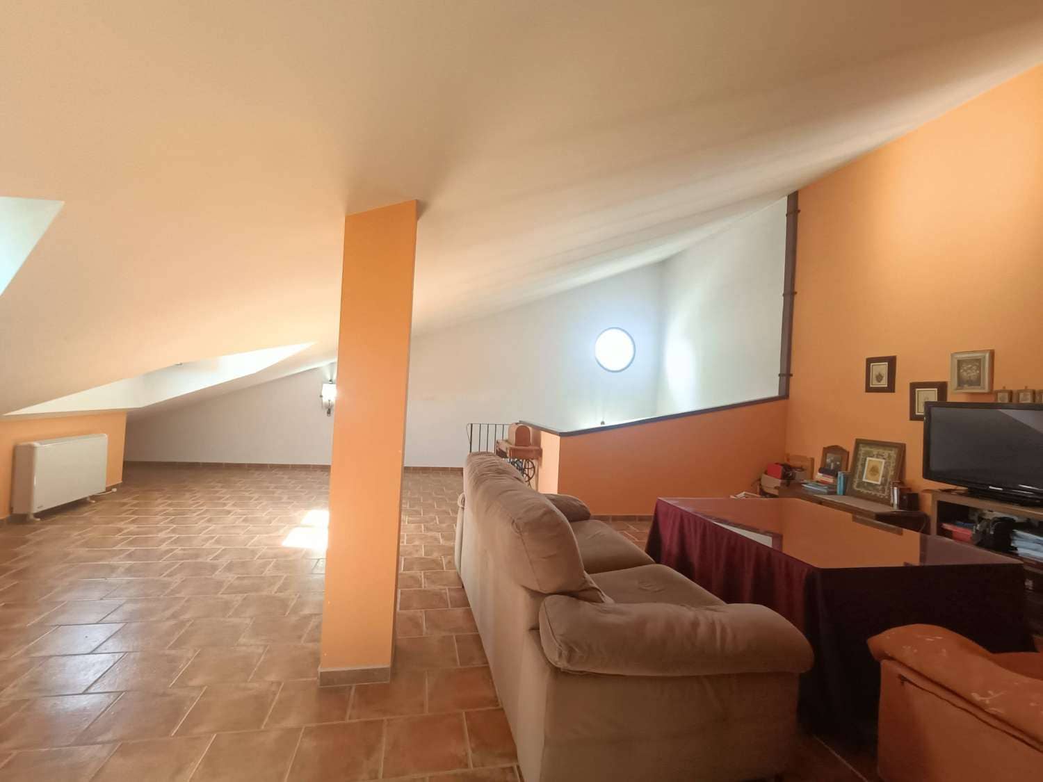 2 bedroom Townhouse for sale in Huetor Tajar with pool - € 540,000 (Ref: 9413558)