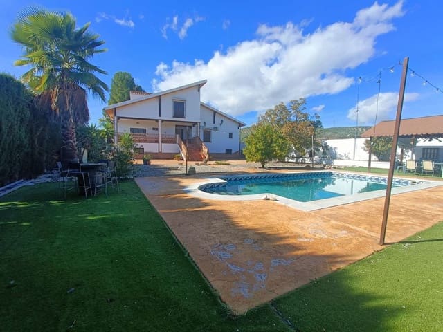 2 slaapkamer Huis te koop in Huétor Tájar met zwembad - € 540.000 (Ref: 9413558)