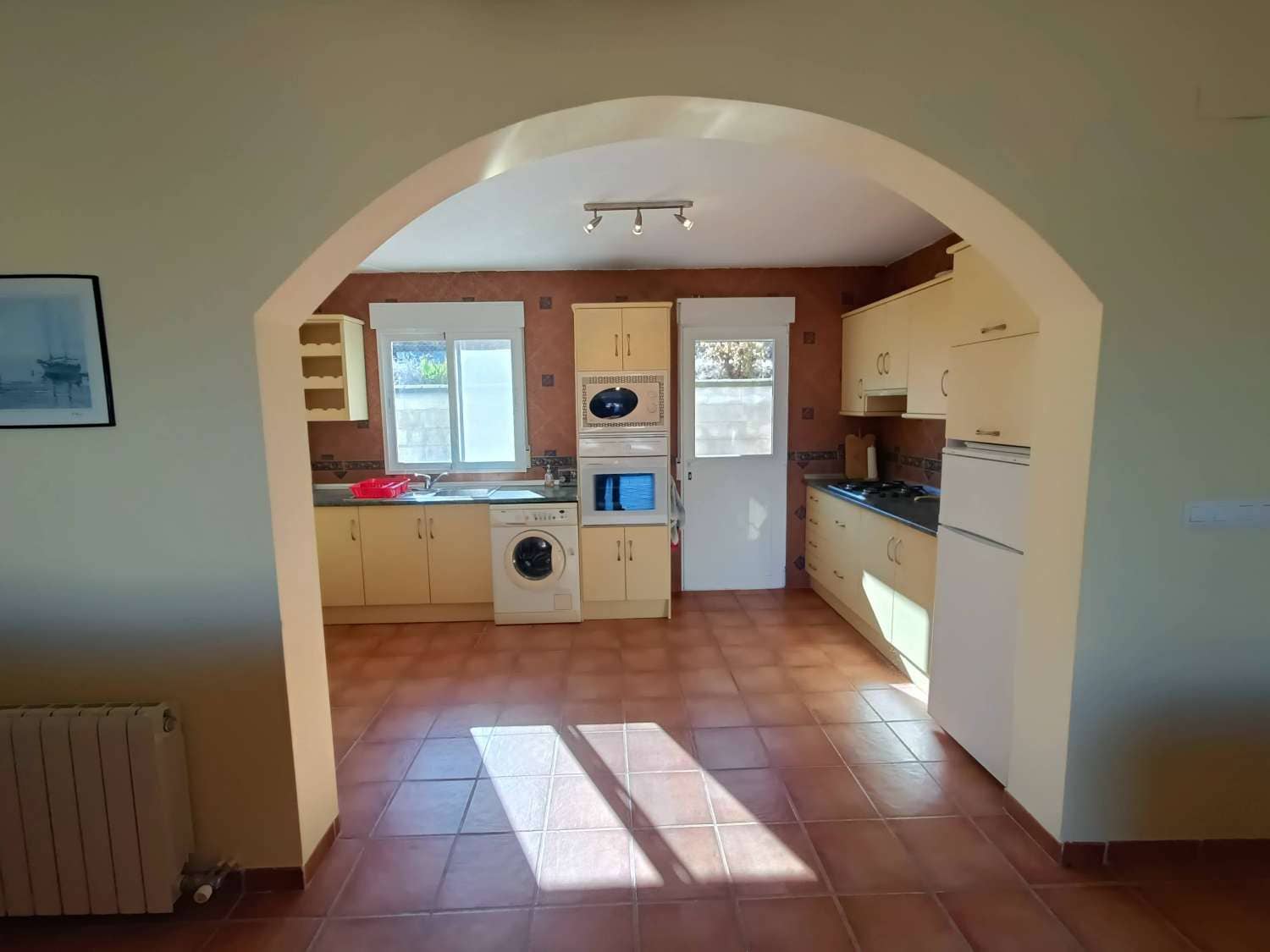 6 makuuhuone Maalaistalo myytävänä paikassa Moraleda de Zafayona mukana uima-altaan - 385 000 € (Ref: 9430741)