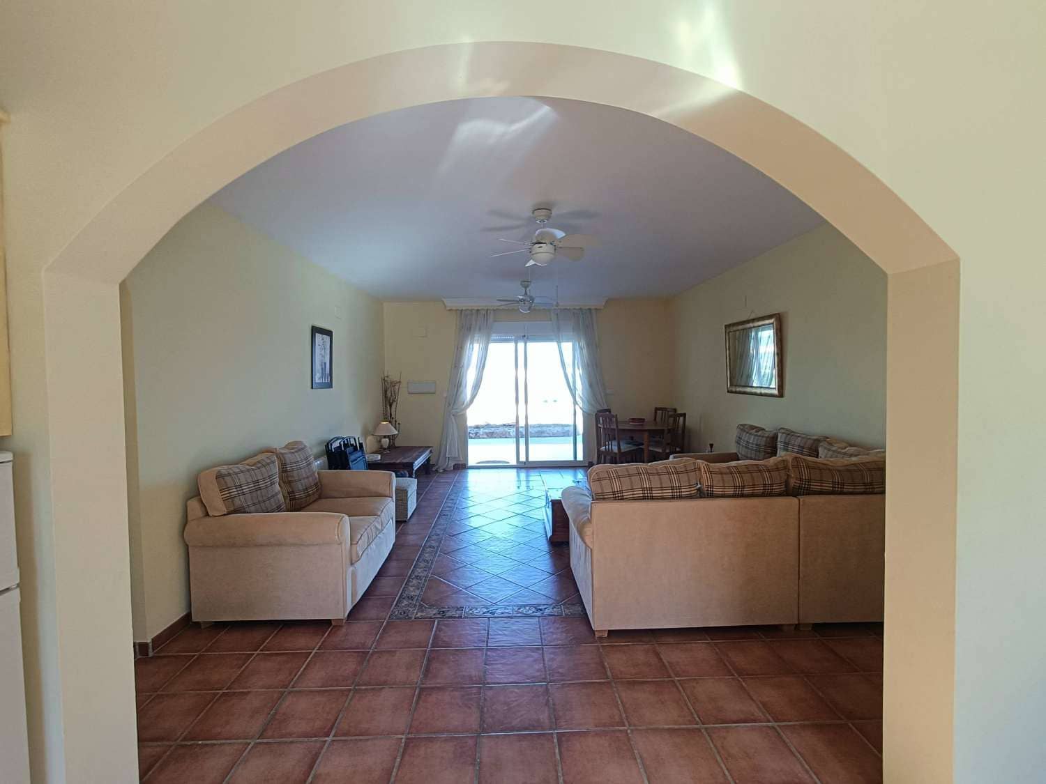 6 makuuhuone Maalaistalo myytävänä paikassa Moraleda de Zafayona mukana uima-altaan - 385 000 € (Ref: 9430741)