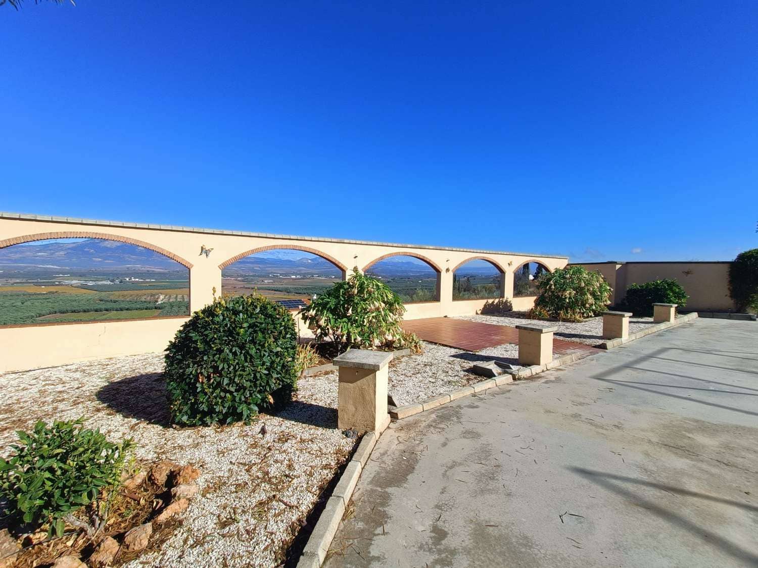 6 makuuhuone Maalaistalo myytävänä paikassa Moraleda de Zafayona mukana uima-altaan - 385 000 € (Ref: 9430741)